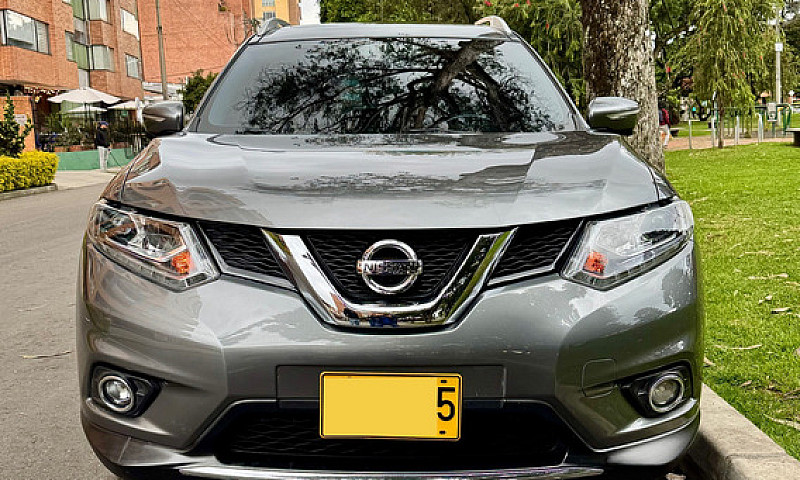 Nissan X-Trail 2.5 E...