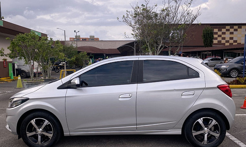 Chevrolet Onix 1.4 L...