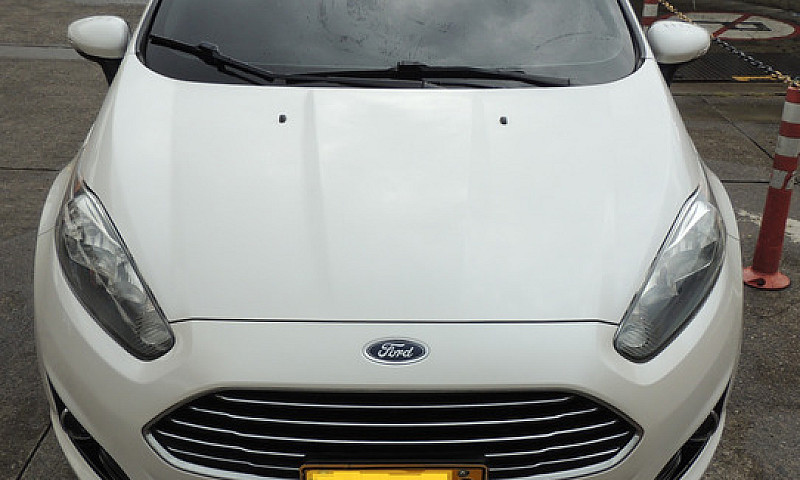 Ford Fiesta 1.6 Hatc...