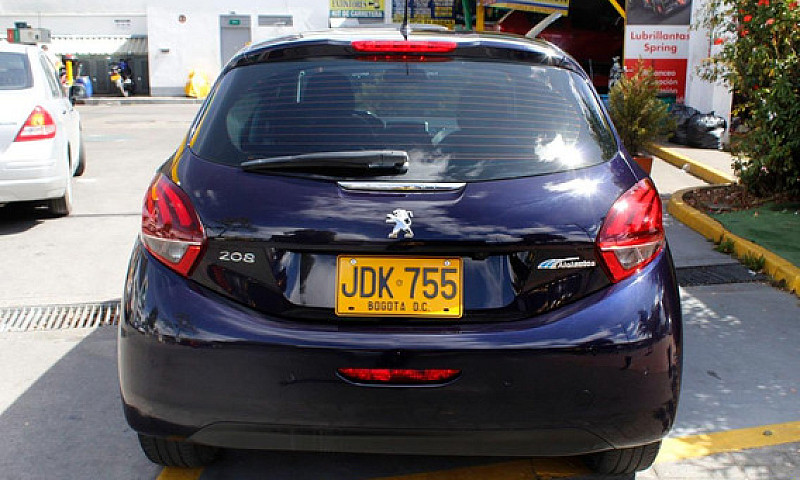 Peugeot 208 2016...