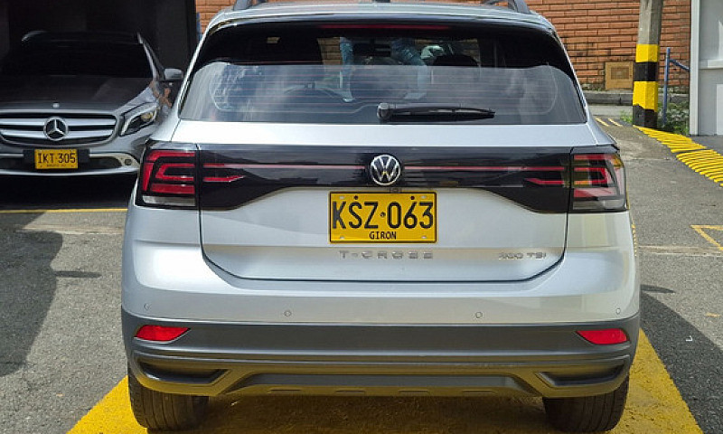 Volkswagen T-Cross 1...