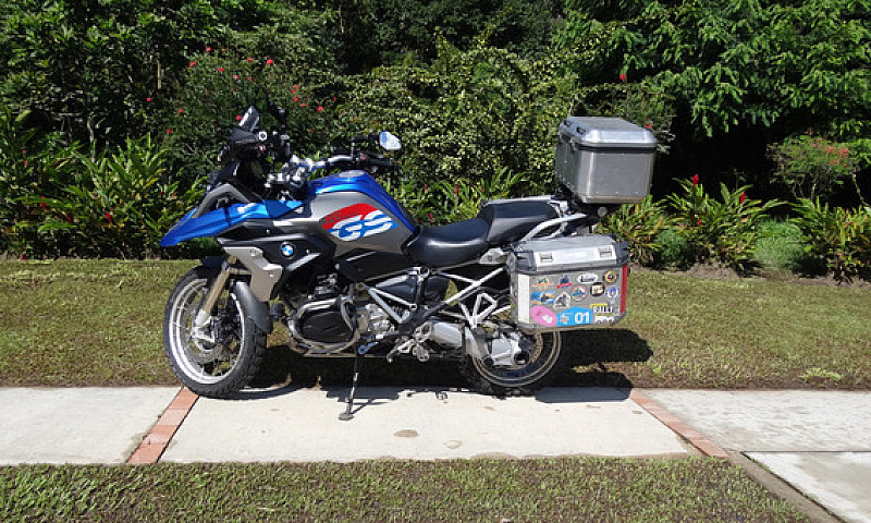 Moto Con Facelift Ra...
