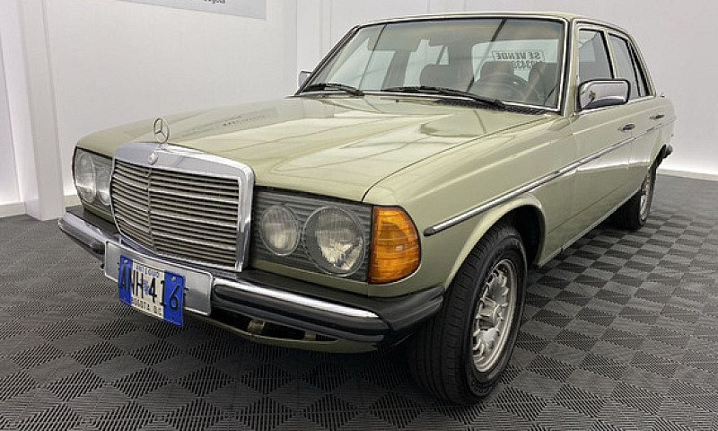 Mercedes Benz 230 E ...
