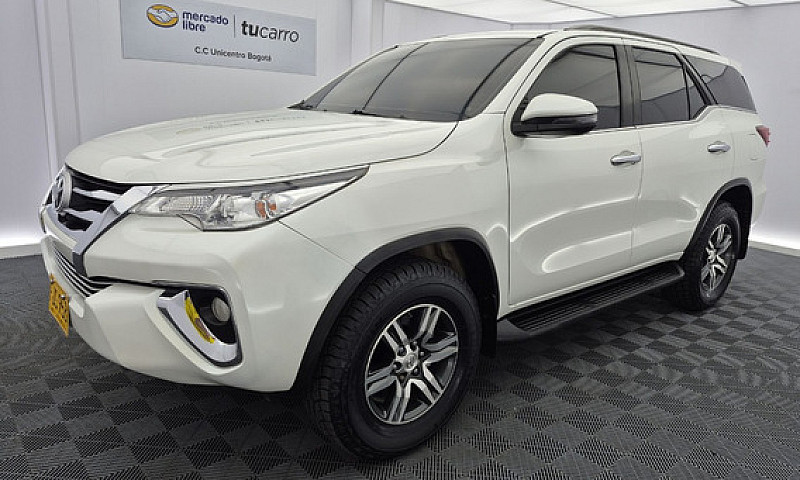 Toyota Fortuner 2.4 ...