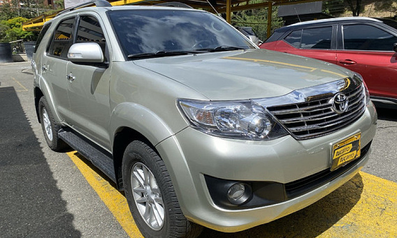 Toyota Fortuner 2.7 ...