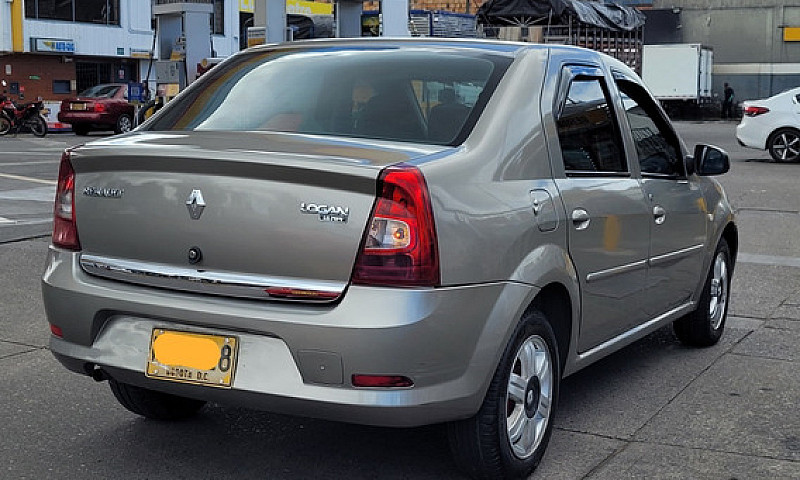 Renault Logan 1.6 Dy...