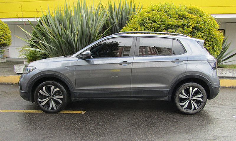 Volkswagen T-Cross 1...