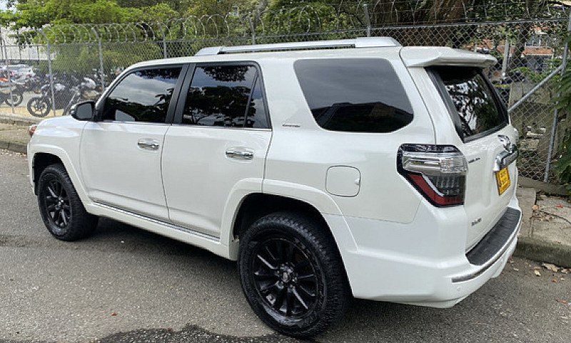 Toyota 4Runner 4.0 L...