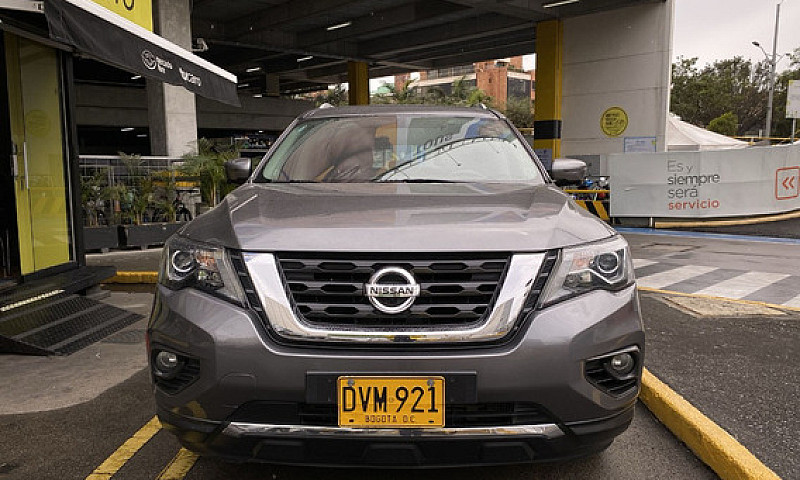 Nissan Pathfinder 3....