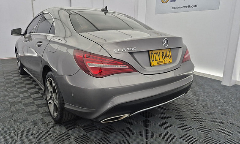 Mercedes-Benz Clase ...