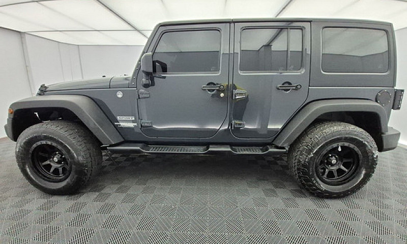 Jeep Wrangler Unlimi...