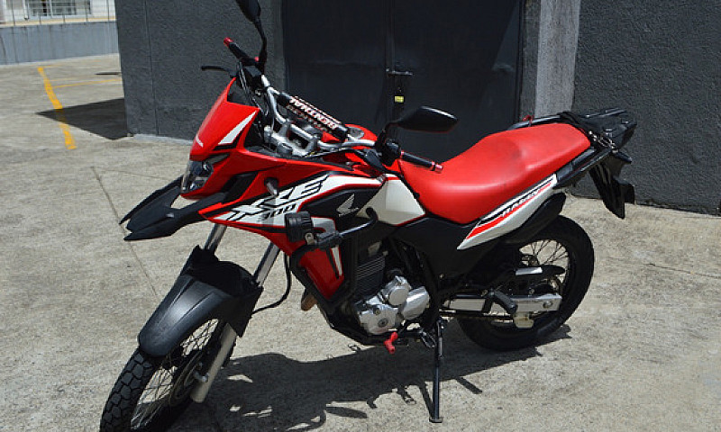 Honda Xre 300 Abs...