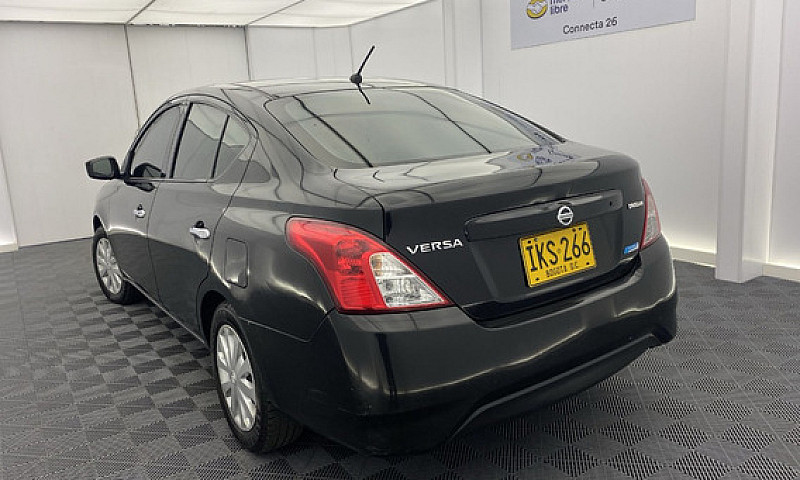 Nissan Versa 1.6 Ava...