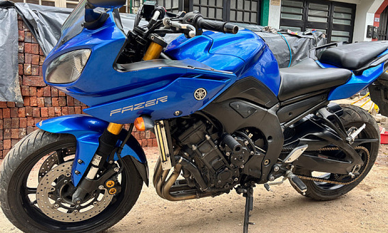 Fazer Fz8...