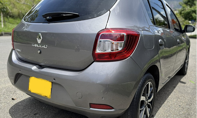 Renault Sandero 1.6 ...