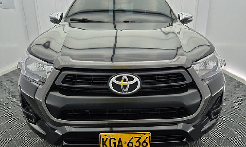 Toyota Hilux 2.4 Die...
