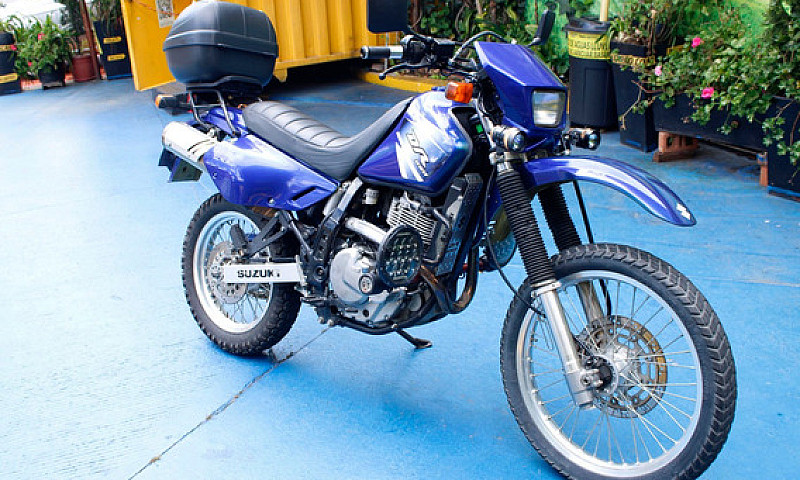 Suzuki Dr650...