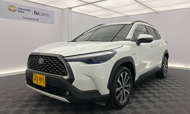 Toyota Corolla Cross...