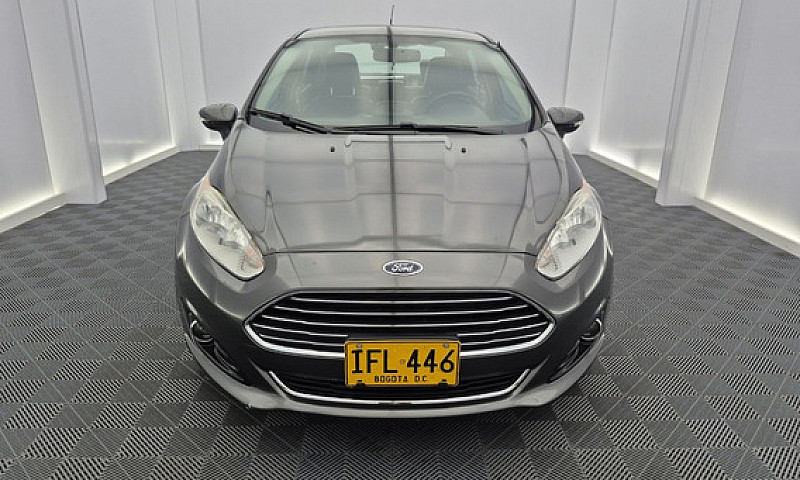Ford Fiesta 1.6 Tita...