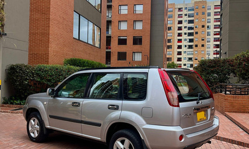 Nissan Xtrail 2.5 S ...
