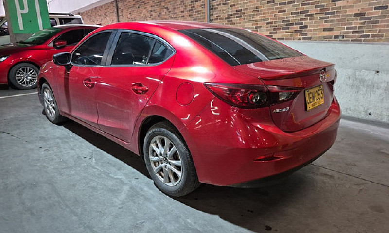 Mazda 3 2.0 Touring ...
