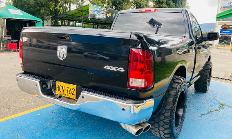 Dodge Ram 5.7 1500 S...