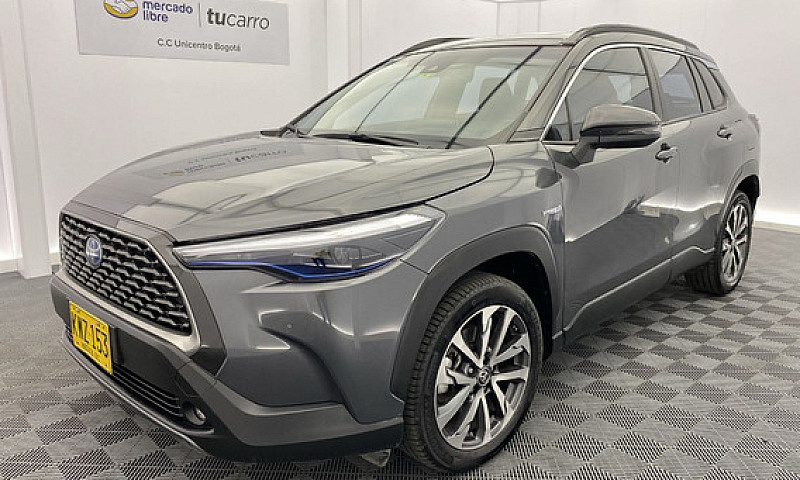 Toyota Corolla Cross...