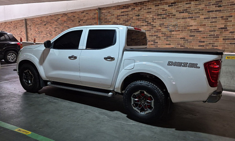 Nissan Np300 Frontie...