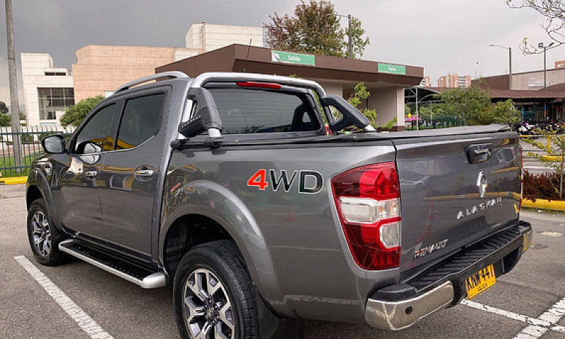 Renault Alaskan 2.5 ...