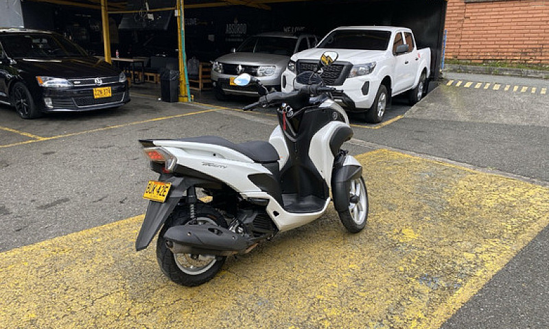 Yamaha Nw 125 Tricit...