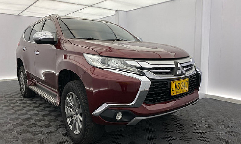 Mitsubishi Montero S...