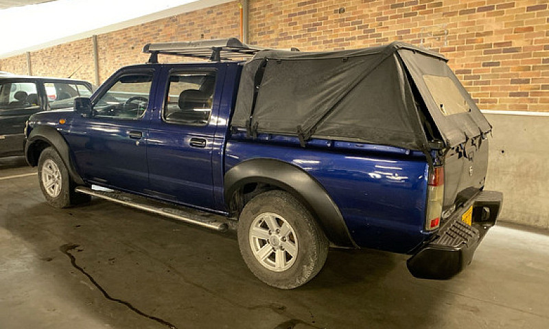 Nissan Frontier 2.4 ...