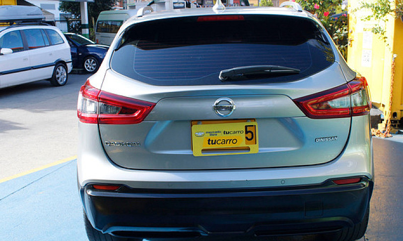 Nissan Qashqai 2.0 E...