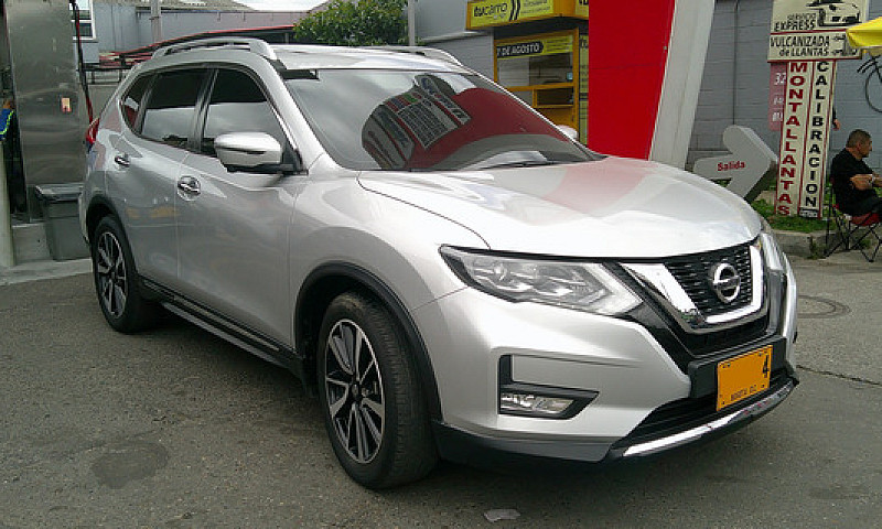 Nissan X-Trail 2.5 E...