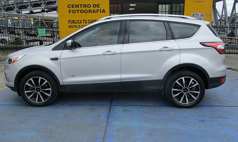 Ford Escape Titanium...
