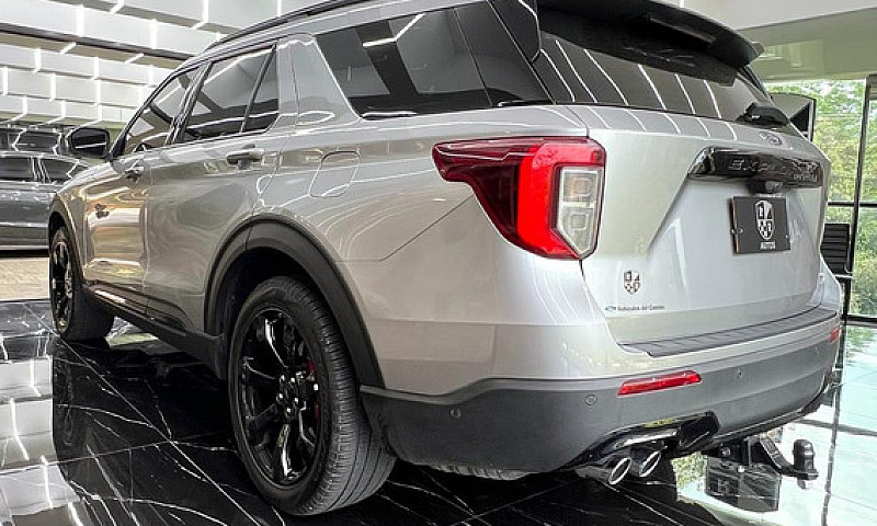 Ford Explorer St ...