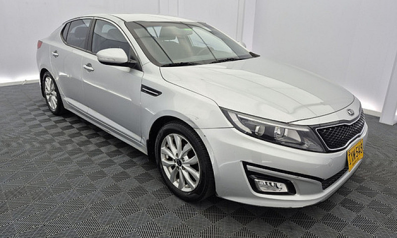 Kia Optima 2.0...