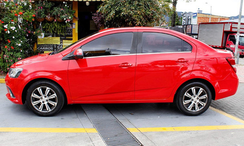 Chevrolet Sonic 1.6 ...