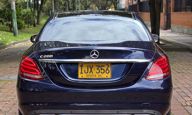 Mercedes-Benz Clase ...