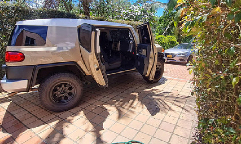 Toyota Fj Cruiser Fj...