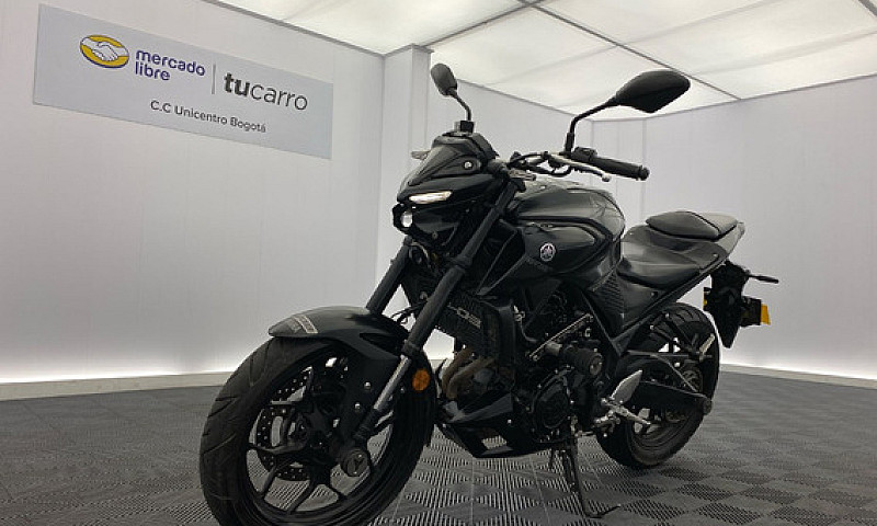 Yamaha Mt03 2023...