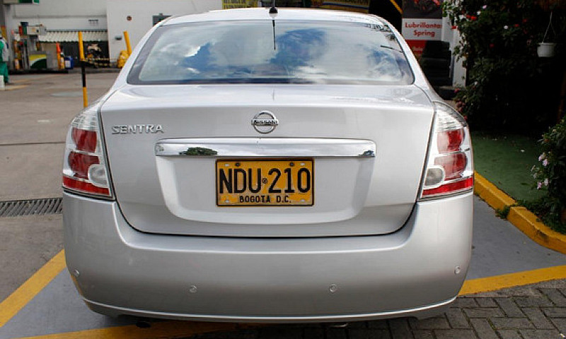 Nissan Sentra 2.0 B1...