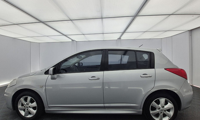 Nissan Tiida Hb 1.8 ...