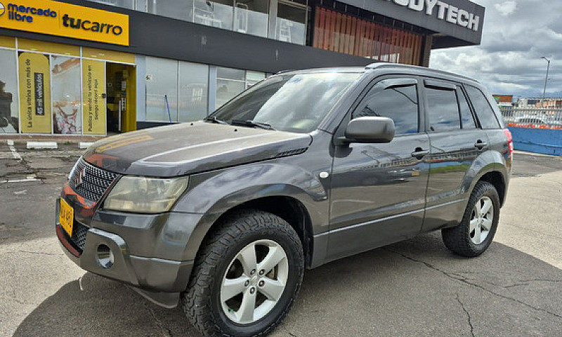 Suzuki Grand Vitara ...