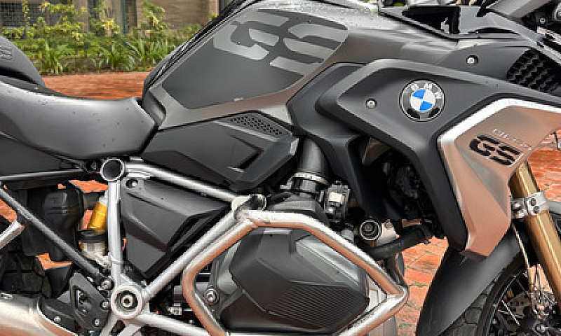 Bmw Gs 1250...