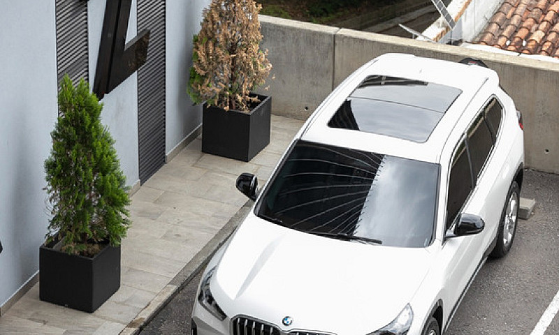 Bmw X1 Sdrive18I 1.5...