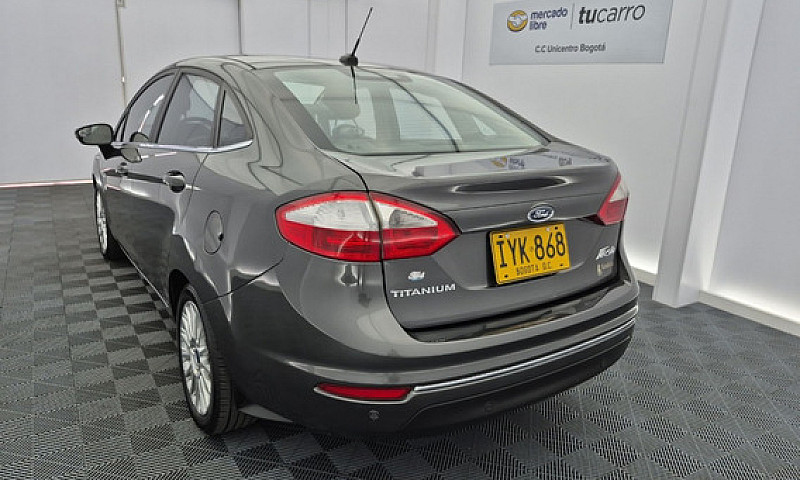 Ford Fiesta 1.6 Tita...