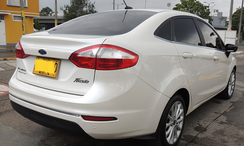 Ford Fiesta 1.6 Hatc...