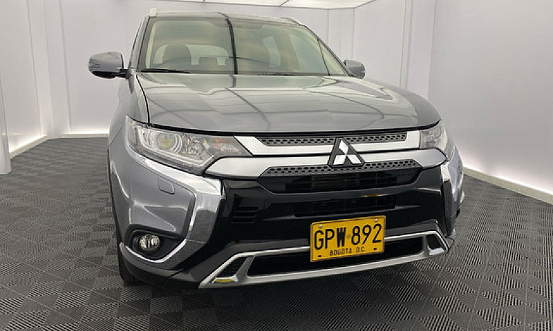 Mitsubishi Outlander...