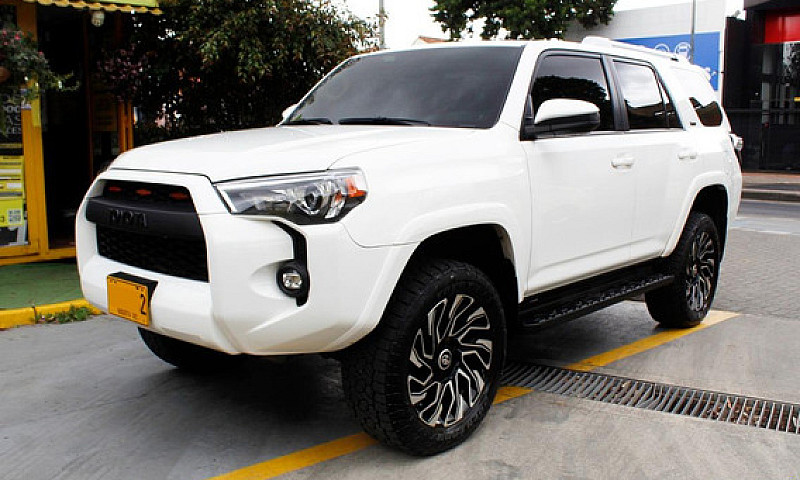 Toyota 4Runner 4.0 S...